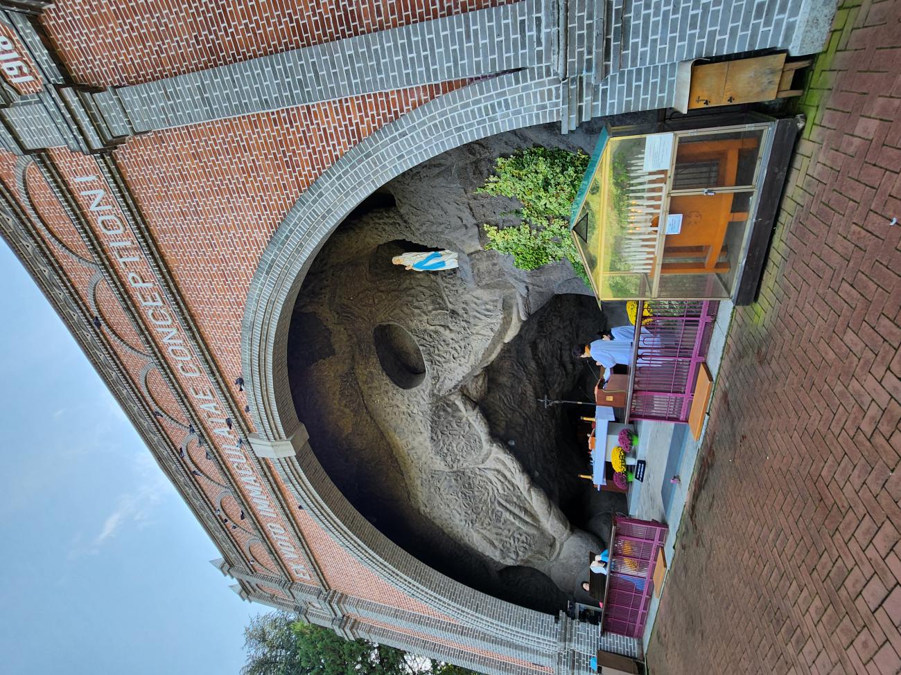 1730544063364-18.jpg